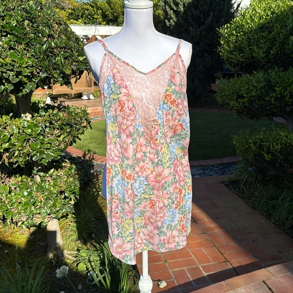 Floral Chemise & Robe - Picture 2 of 10